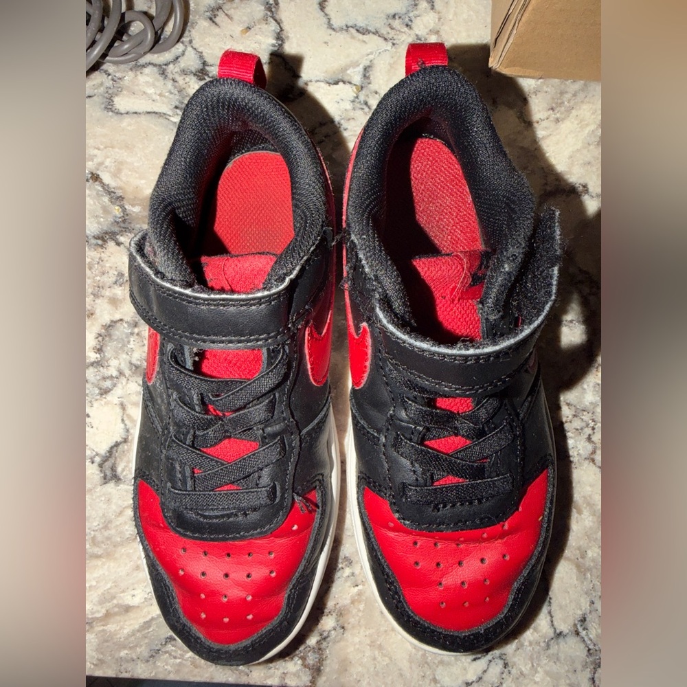 Nike Kids Black and Red Sneakers